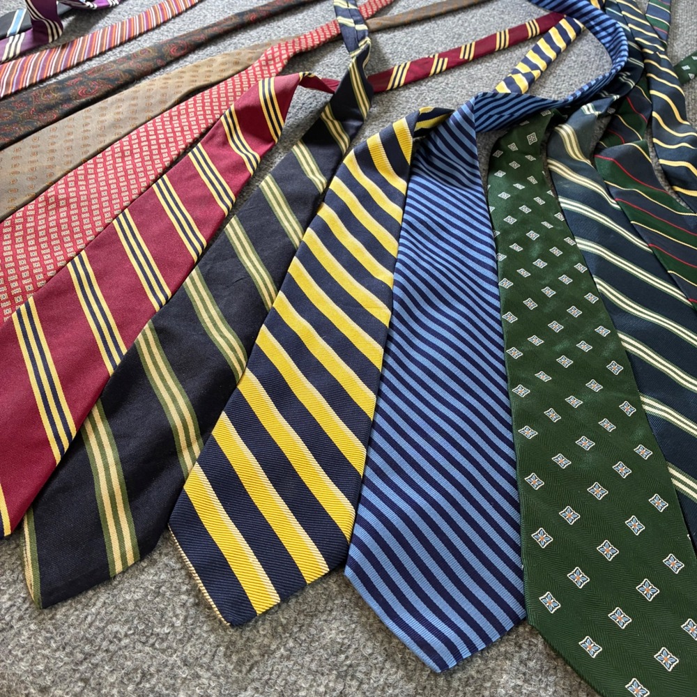 Lot of 14 Brooks Brothers Makers Mens Silk Ties Striped Paisley Foulard Vintage